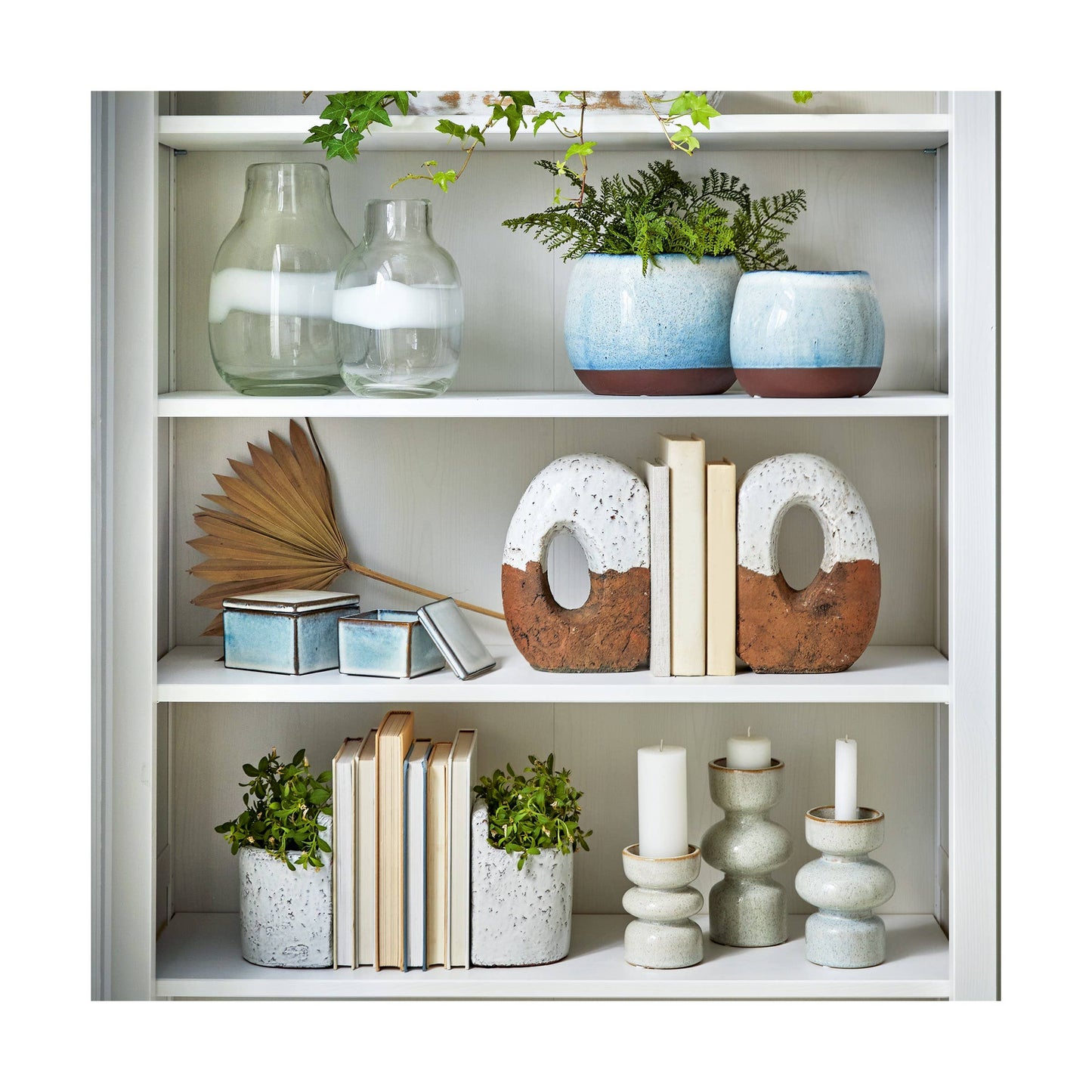 Utensil Bookend Decor White Terracotta