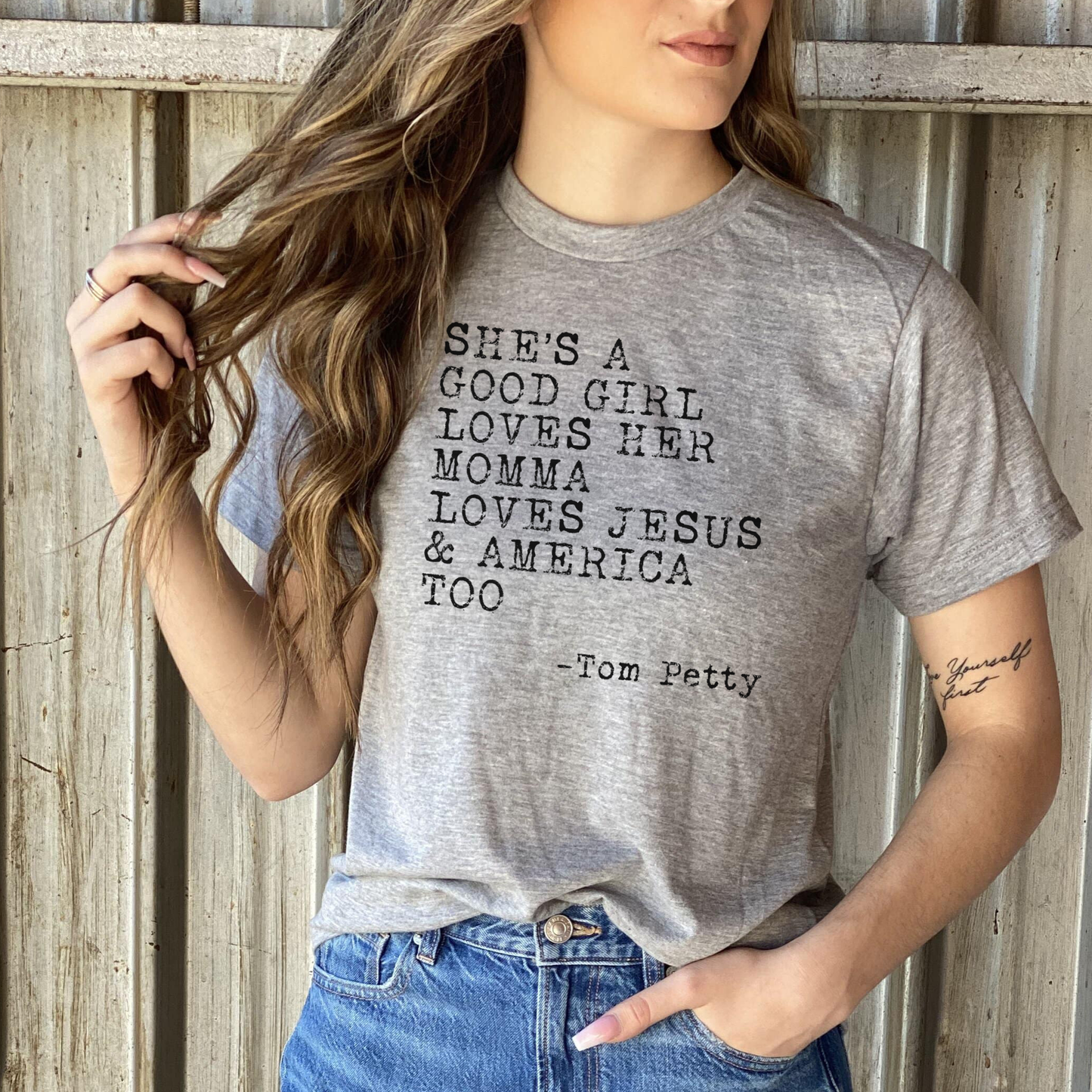 SHE'S A GOOD GIRL LOVES HER MAMA LOVES JESUS T-SHIRT: HEATHER OLIVE GREEN WHT INK