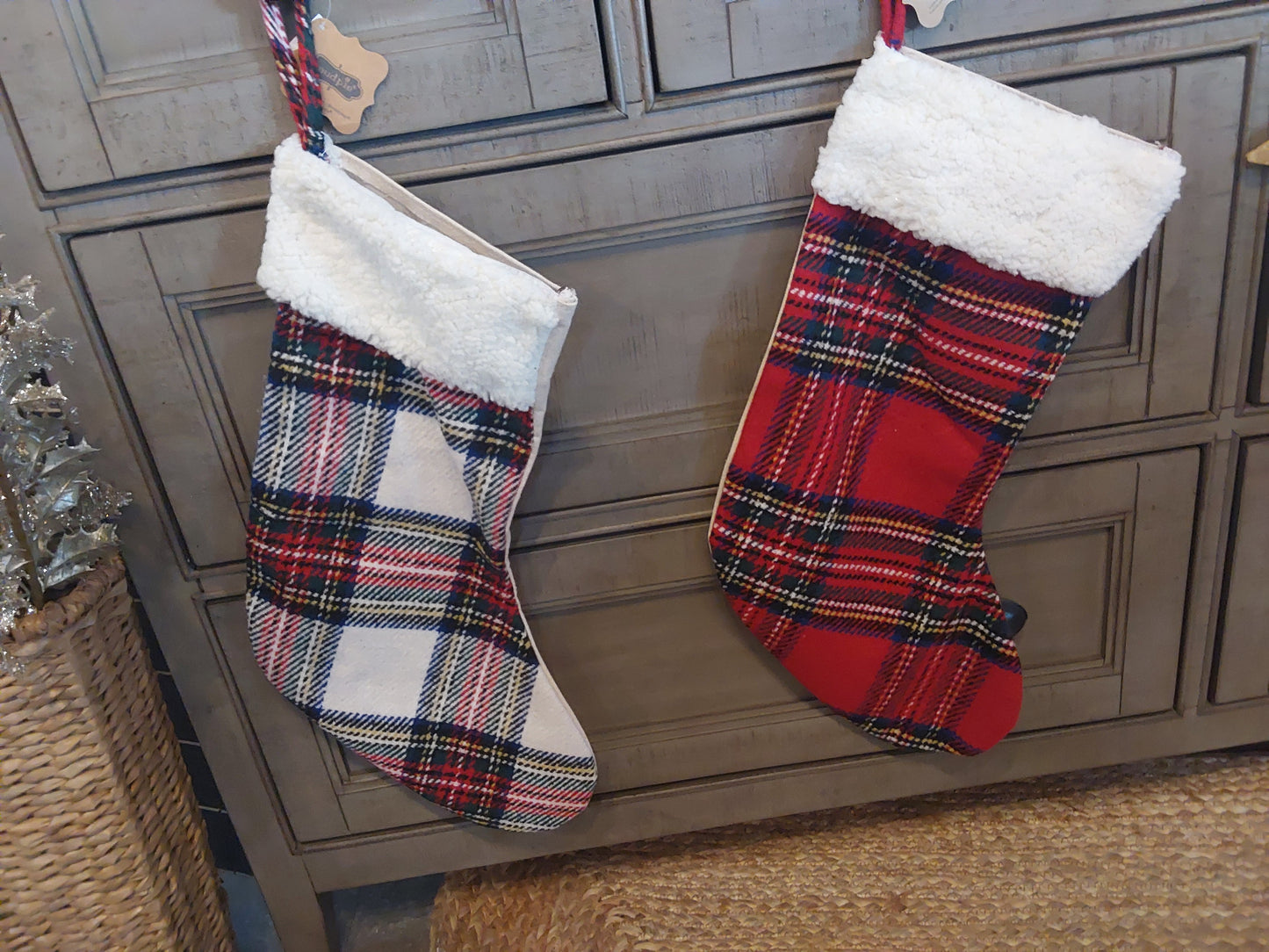Red/White Plaid Stocking random 1pc