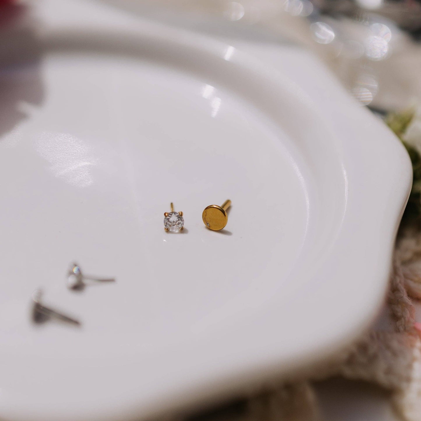 Diamond Flat Back Studs: Gold