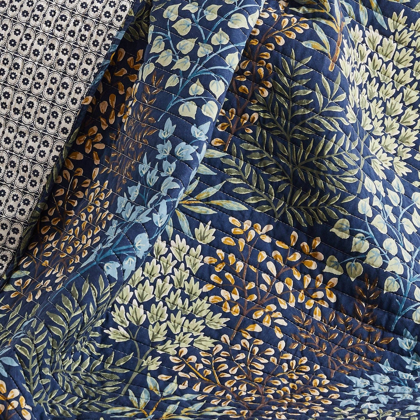 English Forest Quilted Throw: Natural