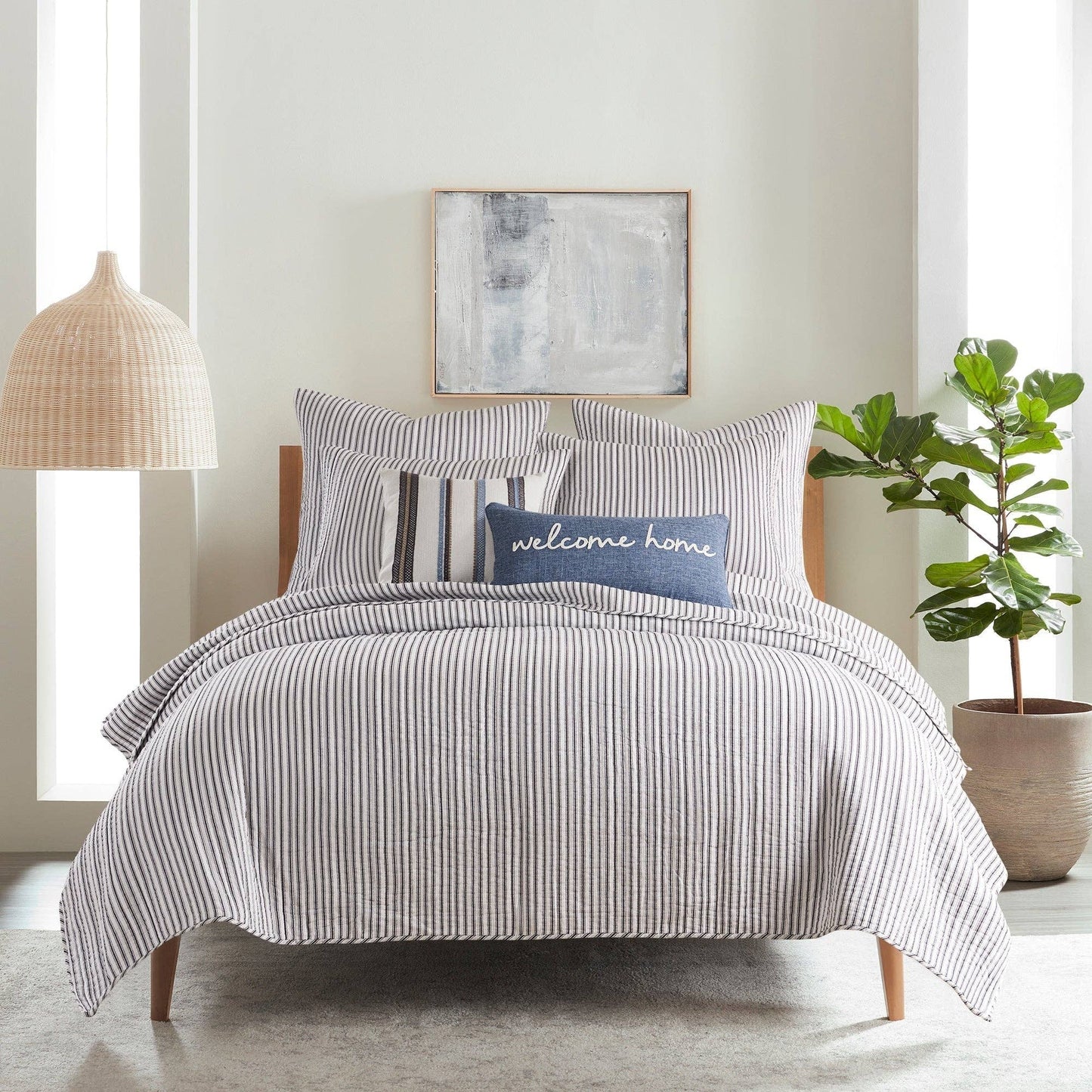 Tobago Stripe Quilt Set: Taupe / Full/Queen