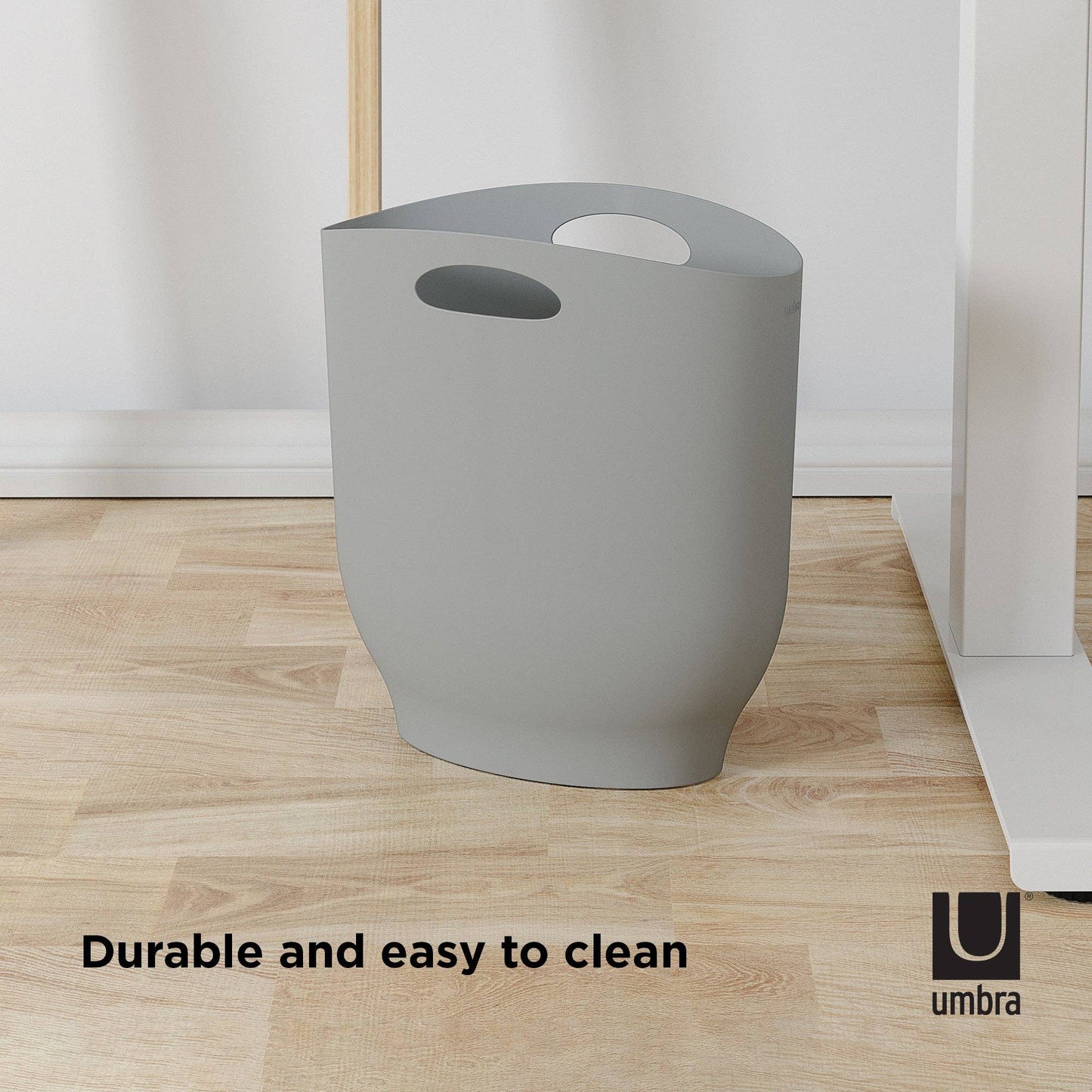Harlo Trash Can: Black