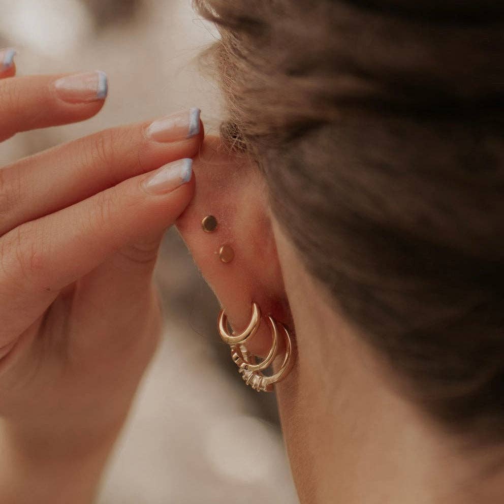 Diamond Flat Back Studs: Gold