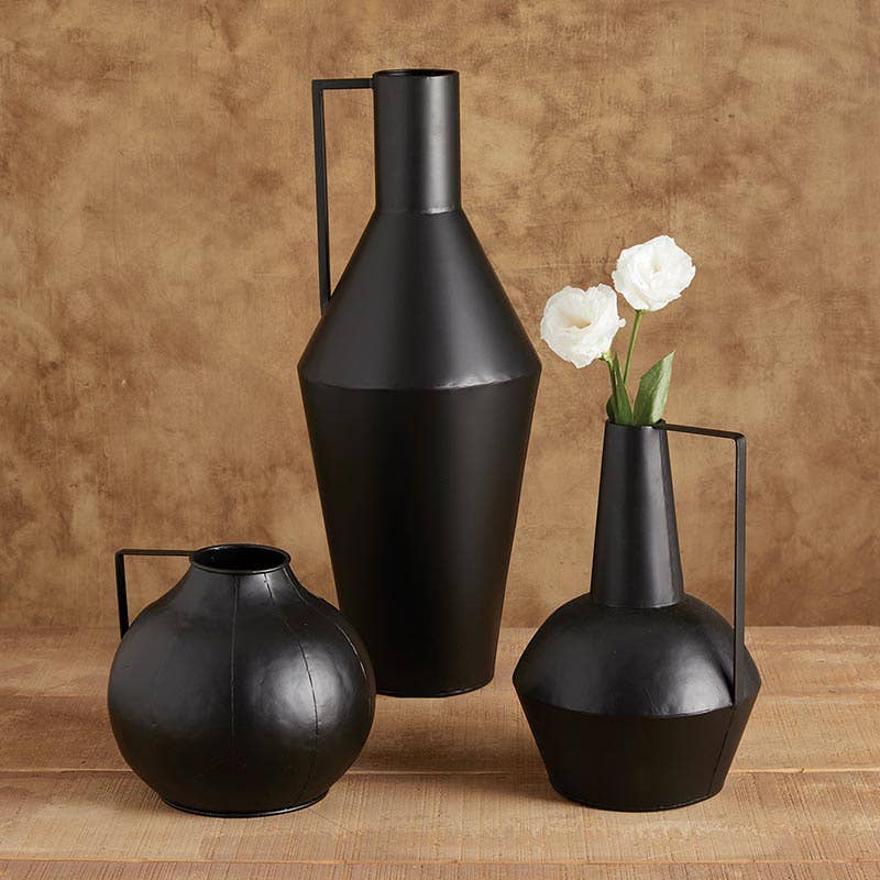 Matte Black Vase W Handle