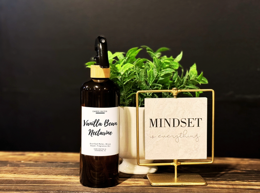 Vanilla Bean Nectarine Room + Linen Spray: Black