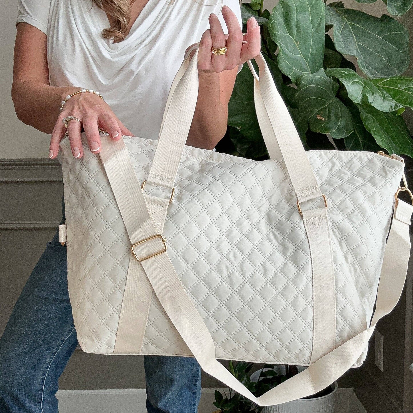 Quilted Overnight Duffle with trolly sleeve : Off White