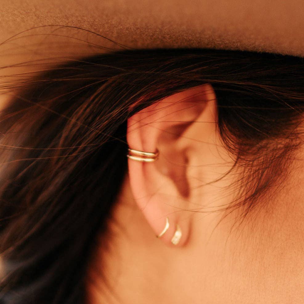 Queen Gold Filled Double Band Ear Cuff: Gold