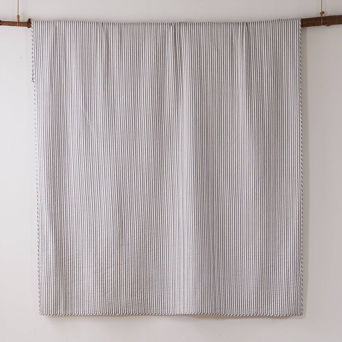 Tobago Stripe Quilt Set: Taupe / Full/Queen
