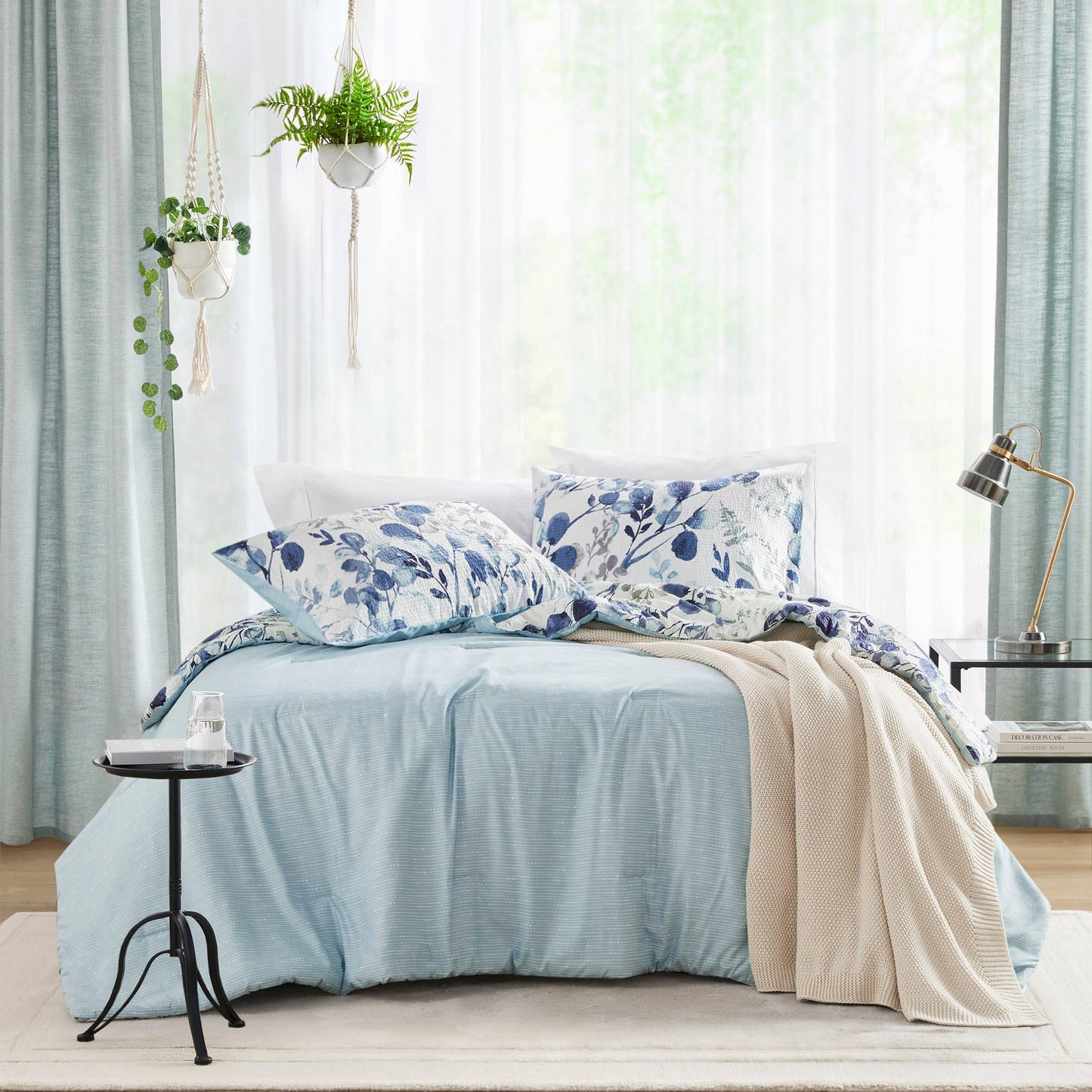 Reversible Floral Seersucker Comforter Set, Navy/Blue