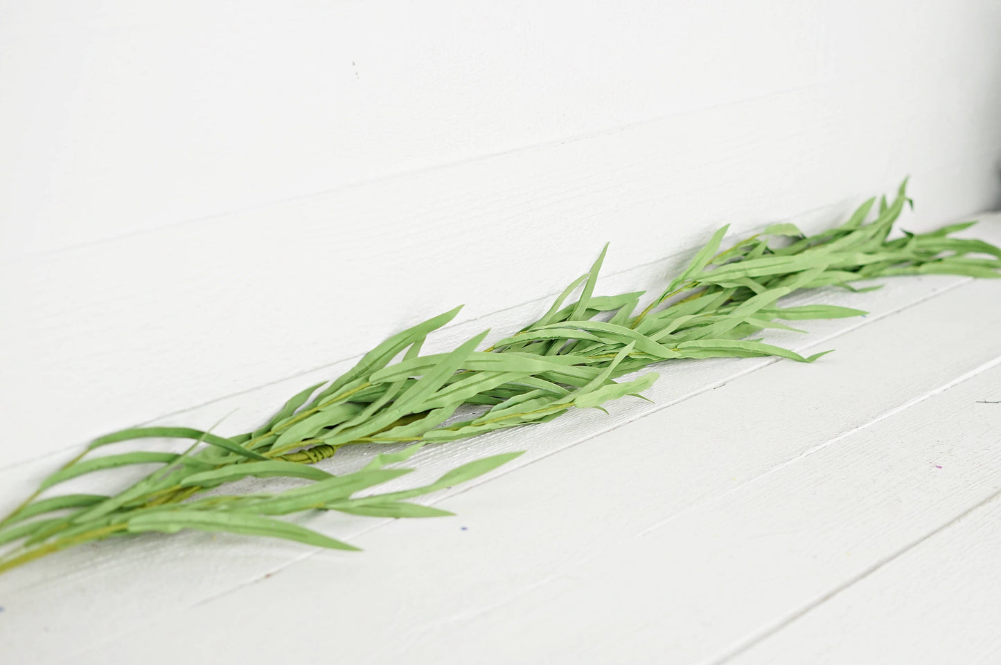 35411- 4.5ft Green Willow Leaves Garland
