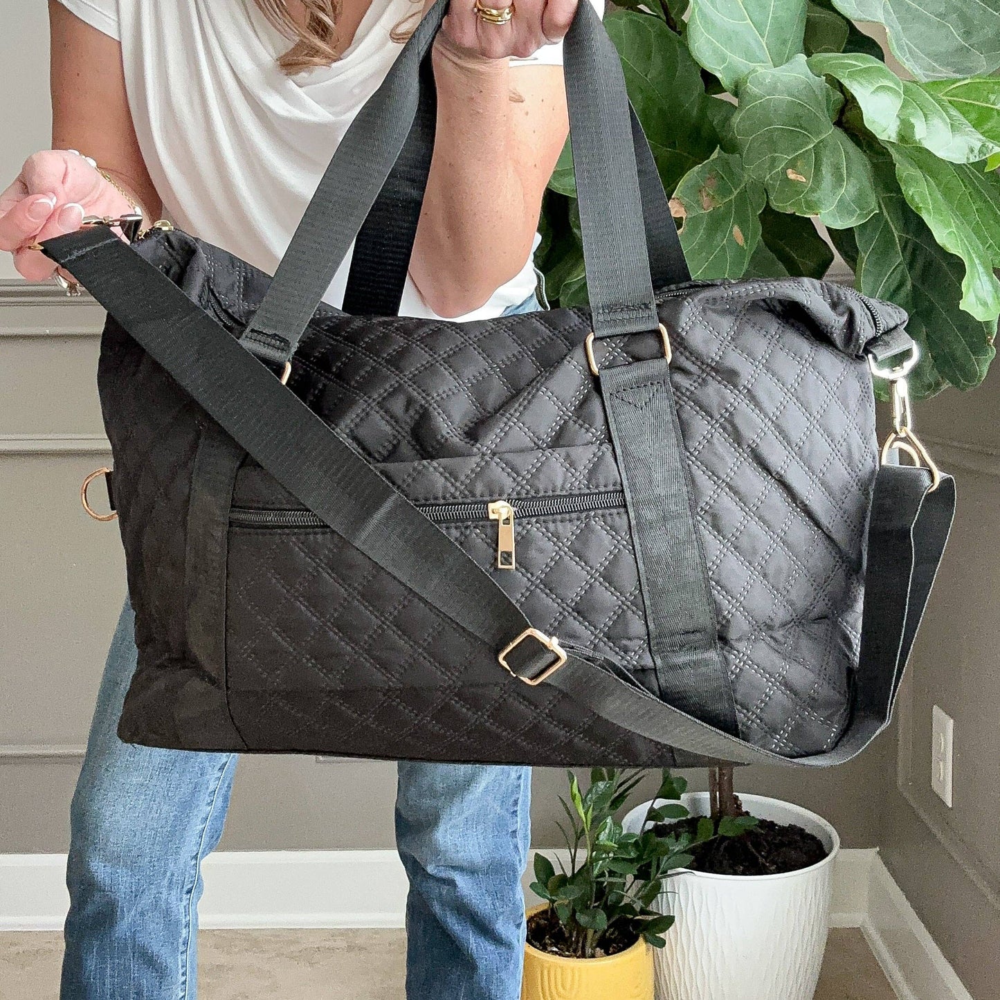 Quilted Overnight Duffle with trolly sleeve : Off White