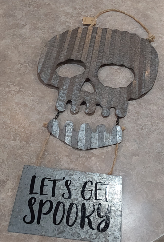 Metal Skull Door Hanger