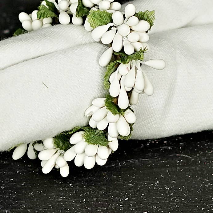 ISB13700WT-1.5in Pip Berry Taper/Napkin Ring-WHITE