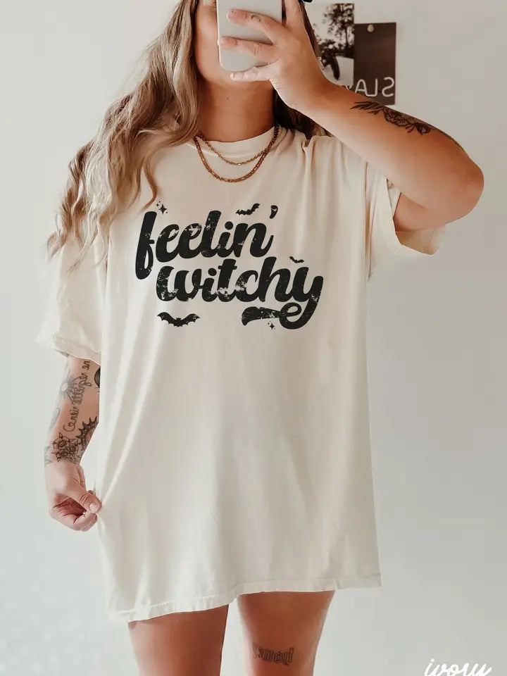 Feelin' Witchy Tee