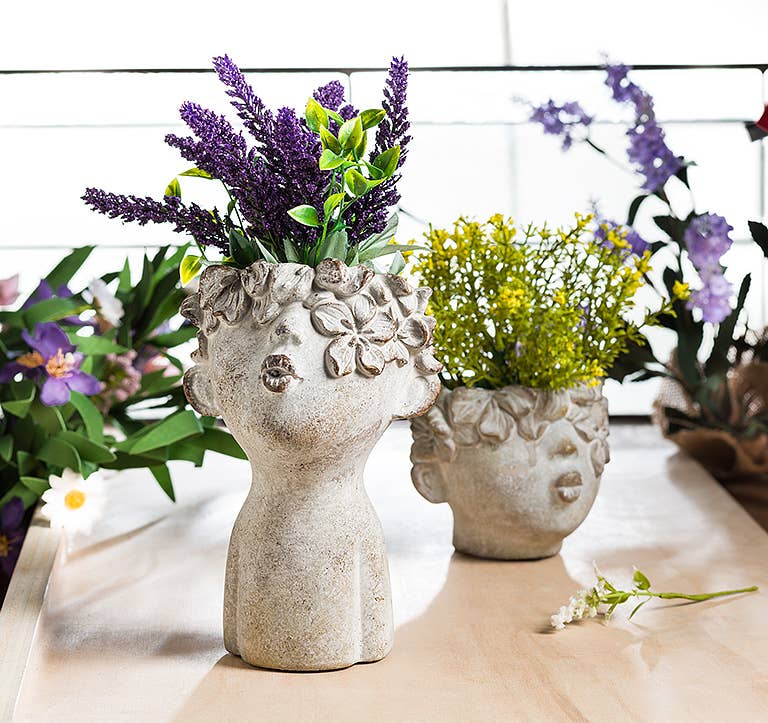 Cement Kissing Face Planter