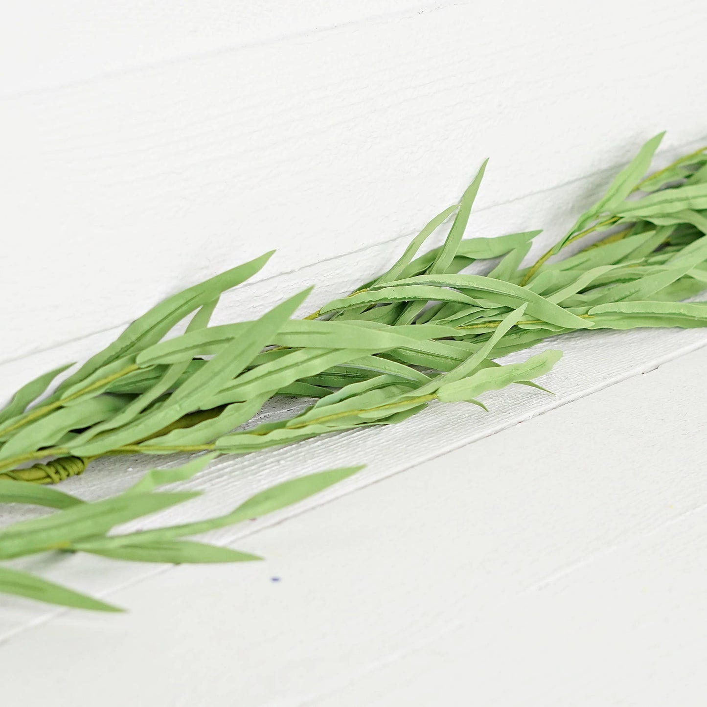 35411- 4.5ft Green Willow Leaves Garland