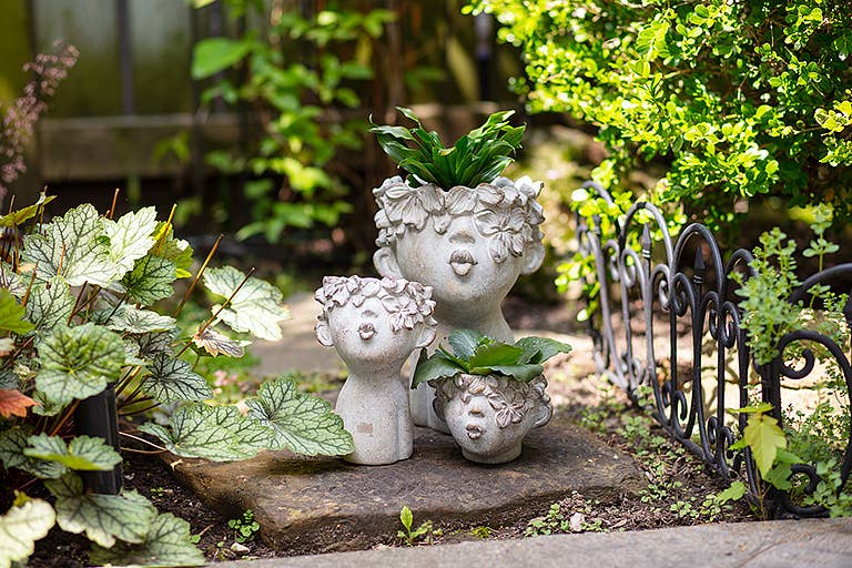 Cement Kissing Face Planter