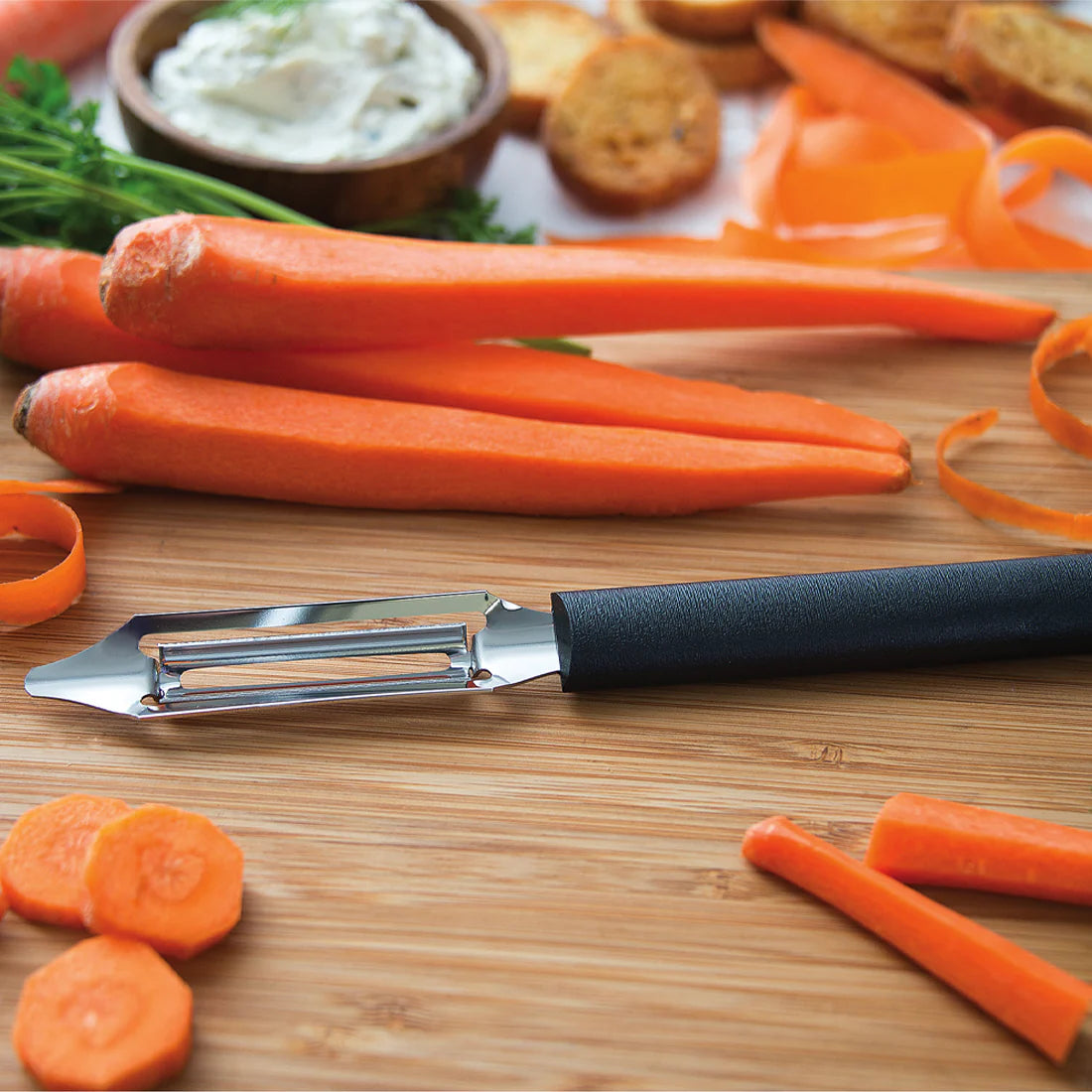 Deluxe Vegetable Peeler Black