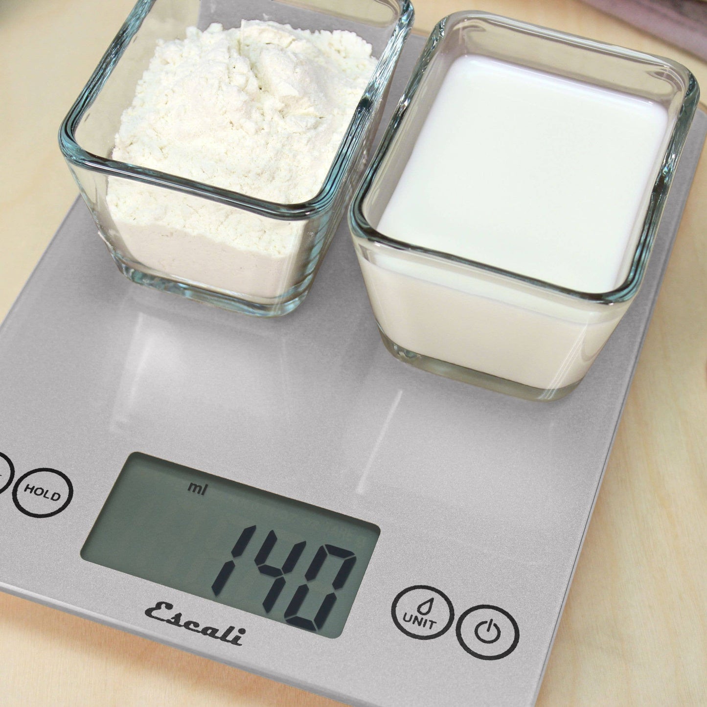 Escali Arti Glass Digital Scale: Forst White