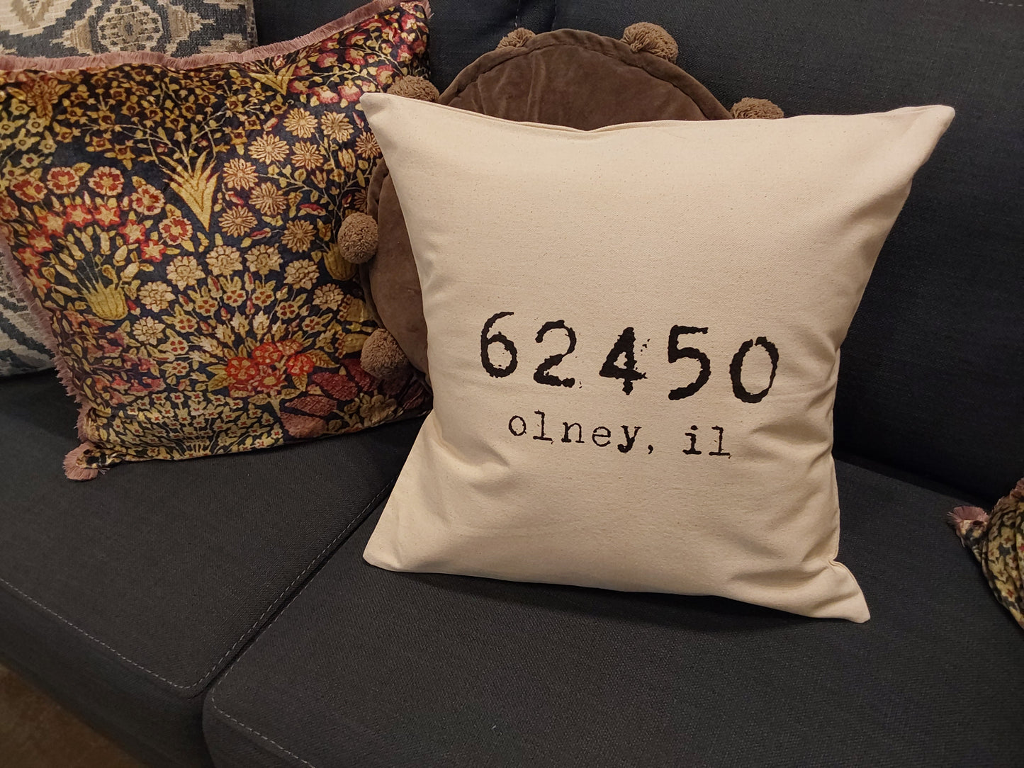 62450 Olney,il pillow