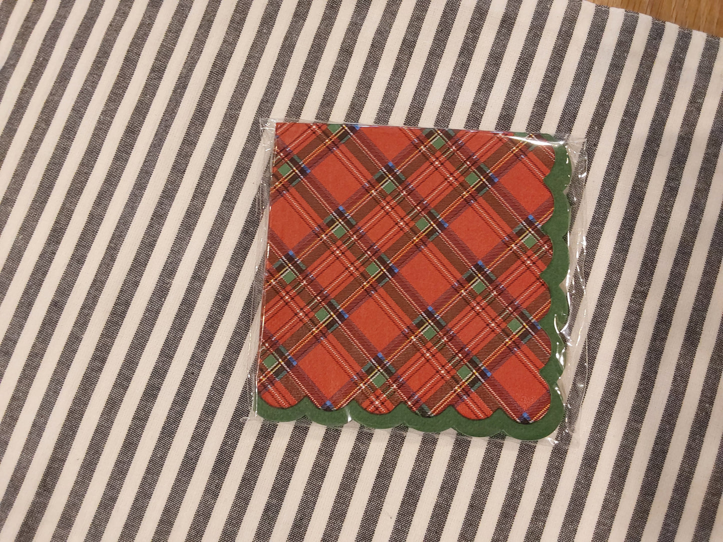 Classic Christmas Napkin Set