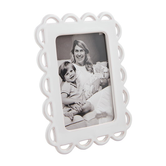 SMALL CERAMIC SCALLOP FRAME